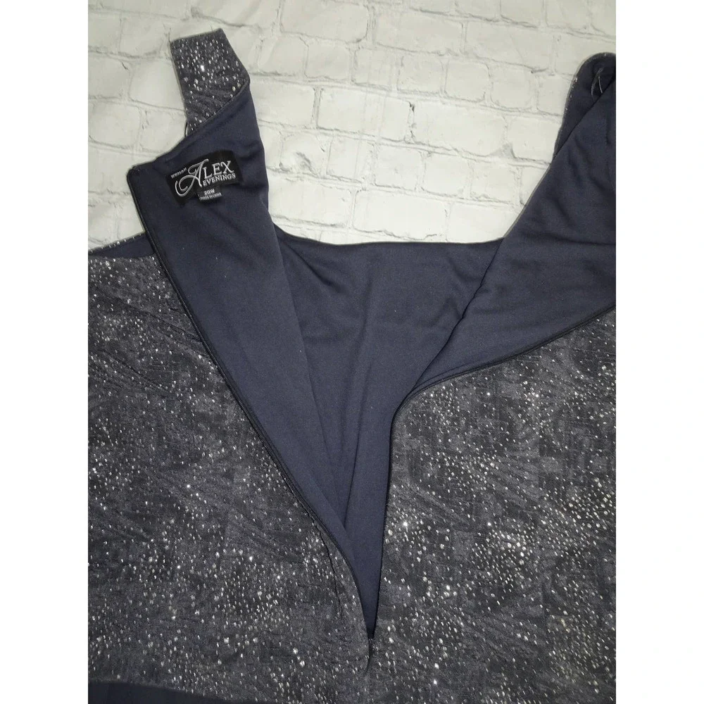 Alex Evenings Women's Empire Waist Dress Smoke/Glitter Dress, 20W No Tags - Picture 7 of 8